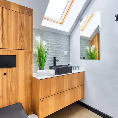 Izerska Z Ogrodem By Royal Aparts