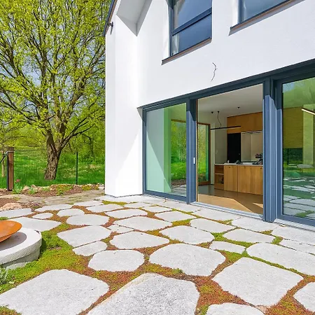 Daire Izerska Z Ogrodem By Royal Aparts