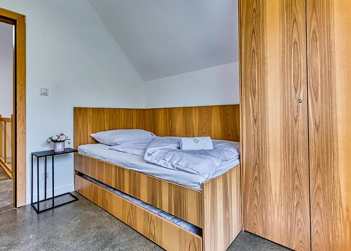 Apartamento Izerska Z Ogrodem By Royal Aparts *